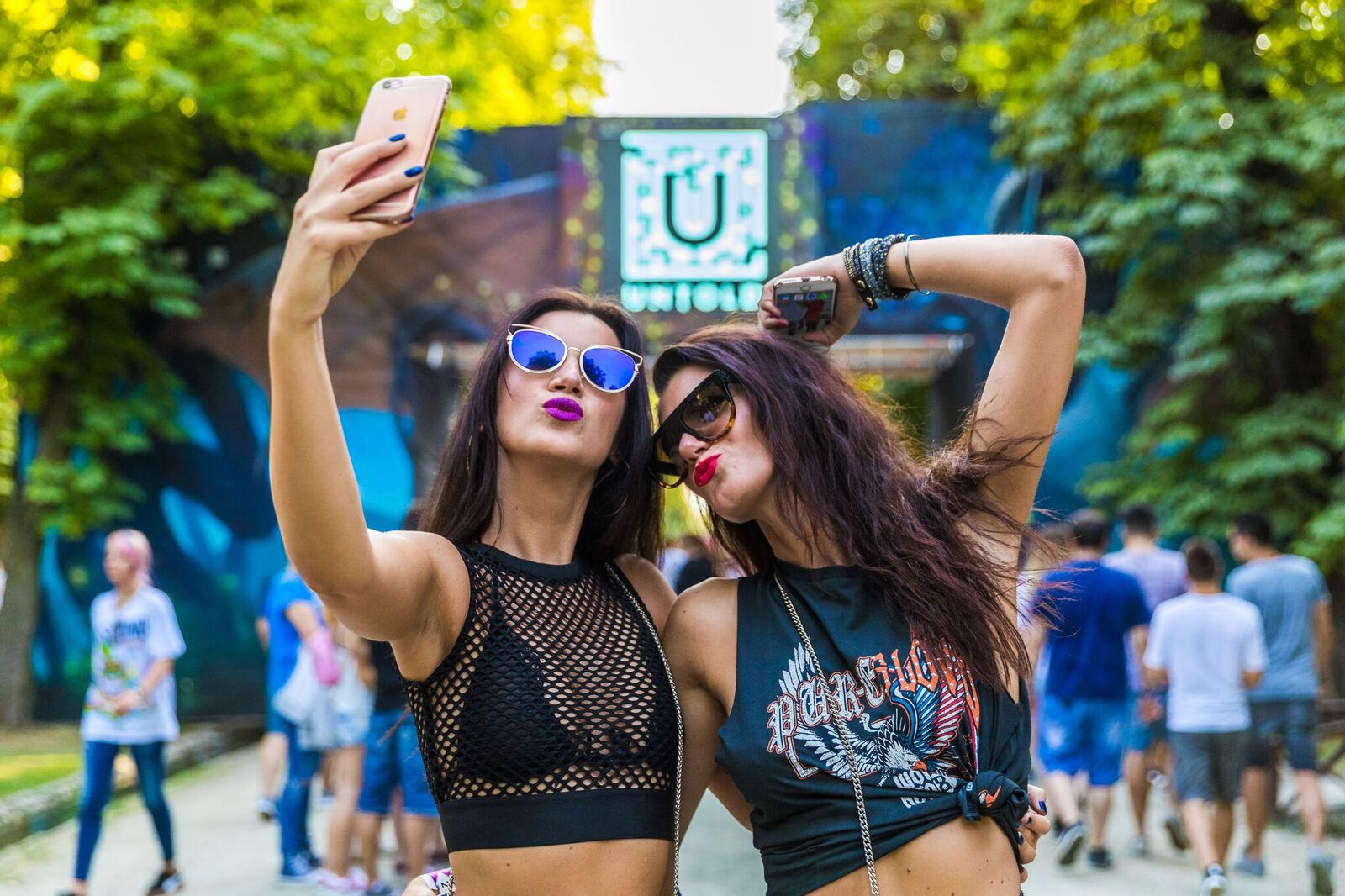 undertake Disclose condenser TOP 10 cele mai cool ținute de festival de pe Instagram! Vezi cele mai bine  îmbrăcate fete de la UNTOLD!